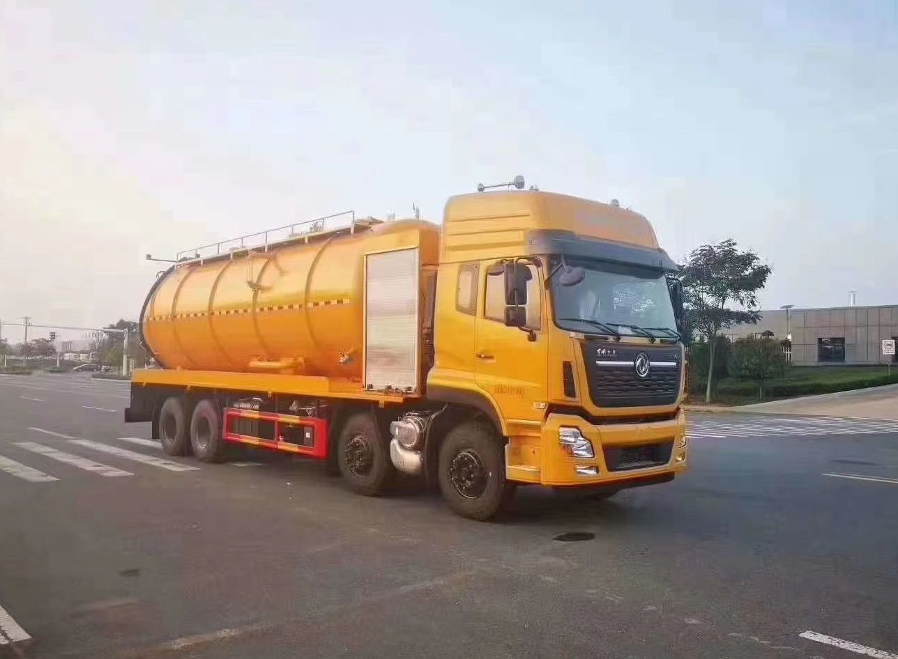 國(guó)慶現(xiàn)車(chē)：國(guó)六東風(fēng)天龍290馬力后八輪清洗吸污車(chē)可分期