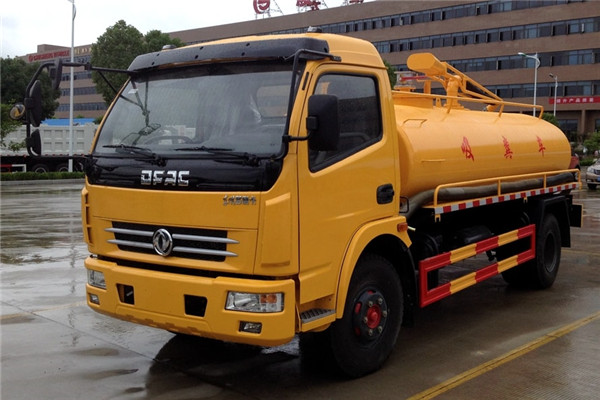 購買作業(yè)特殊性的吸糞車還應(yīng)選擇市場占有率高的程力專汽