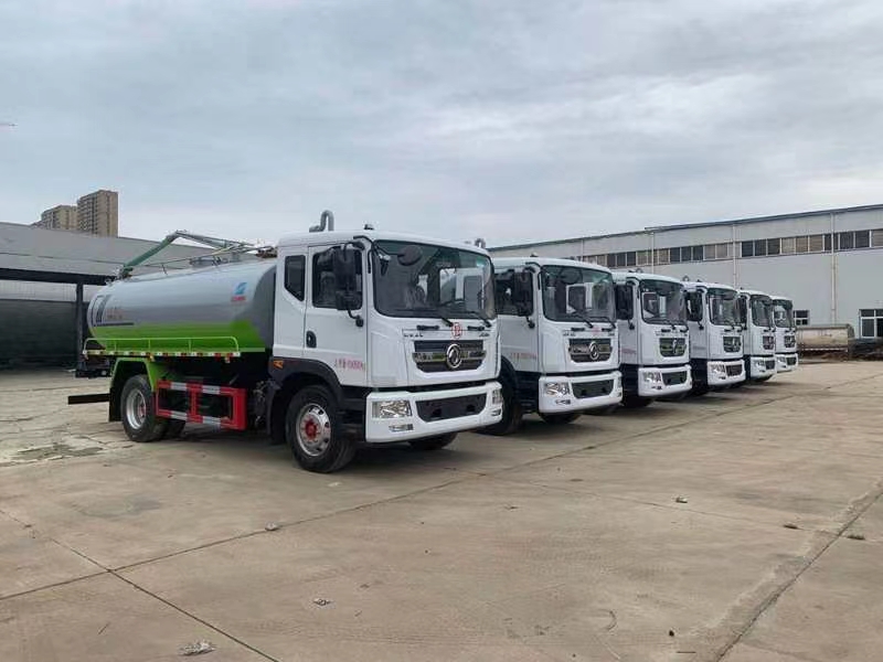 廣西玉林養(yǎng)殖場吸糞車+集中處理模式解決環(huán)保問題成效顯著