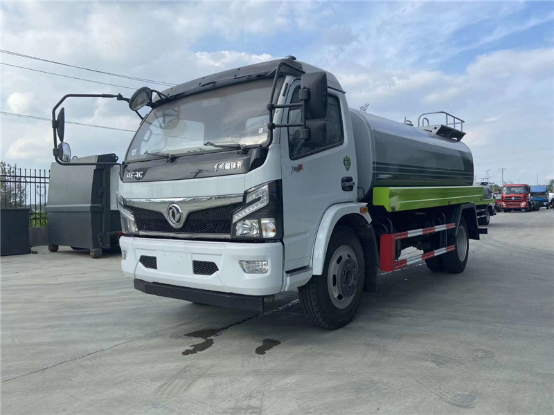 飲用水運輸車與灑水車到底有什么區別