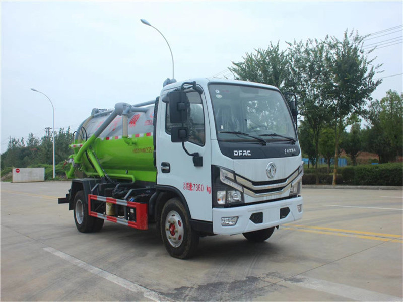 每日一款財富車推薦：抽吸效率高、自排及直灌的東風(fēng)天錦吸污車