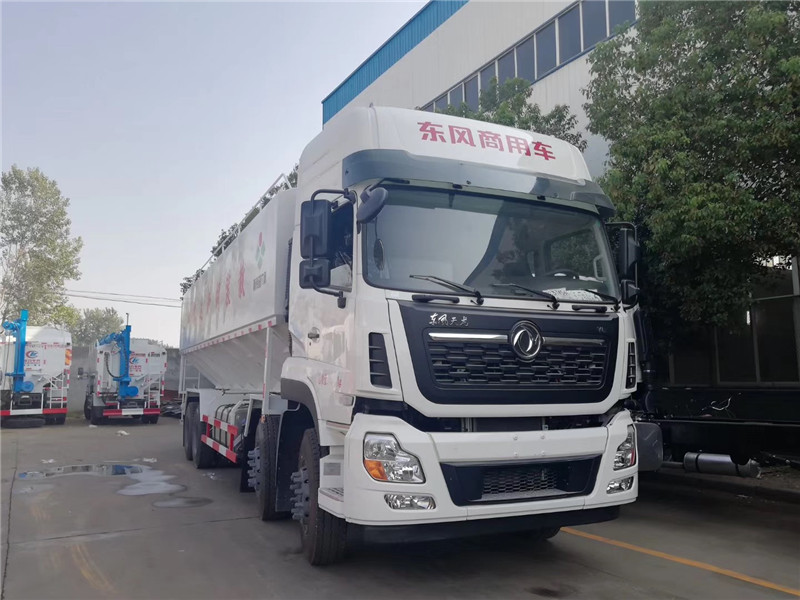 東風(fēng)柳汽小三軸散裝飼料運(yùn)輸車前機(jī)械后氣囊駕駛室懸置