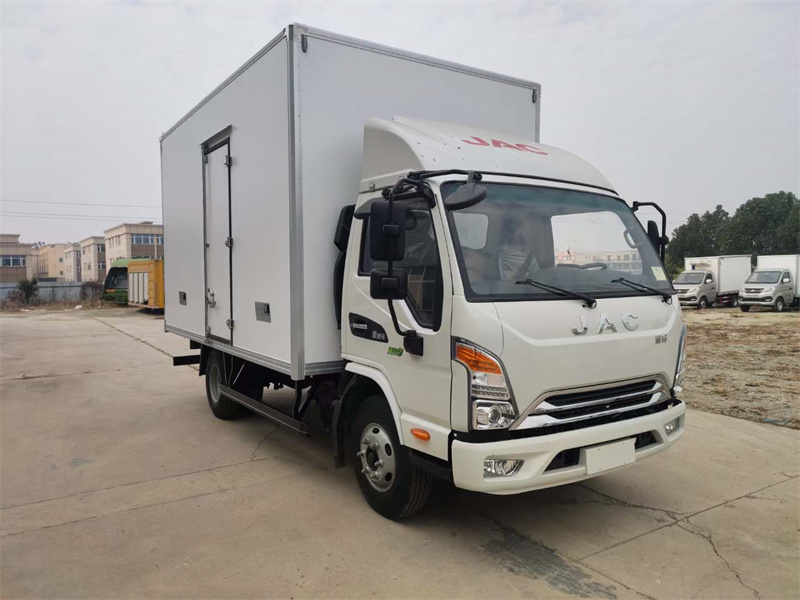 國(guó)六江淮康鈴J6寬體肉鉤冷藏車