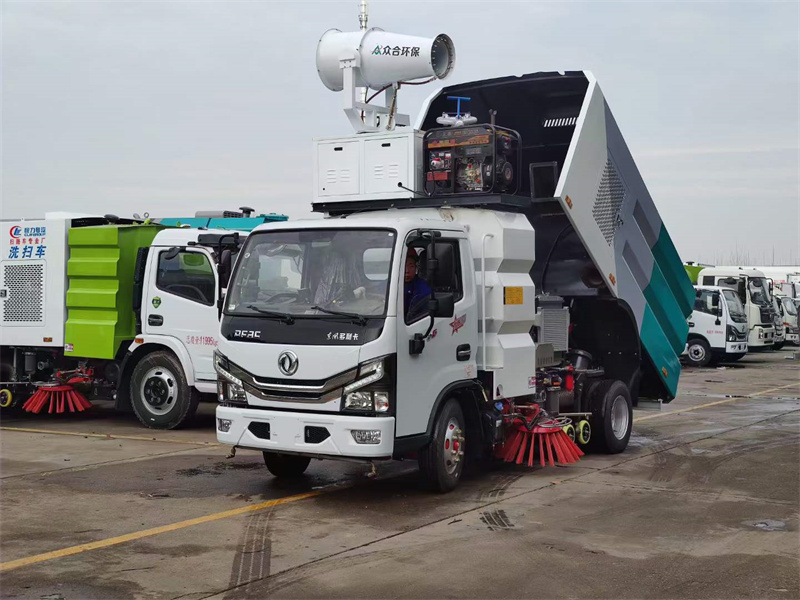 東風(fēng)小多利卡5.5方洗掃車