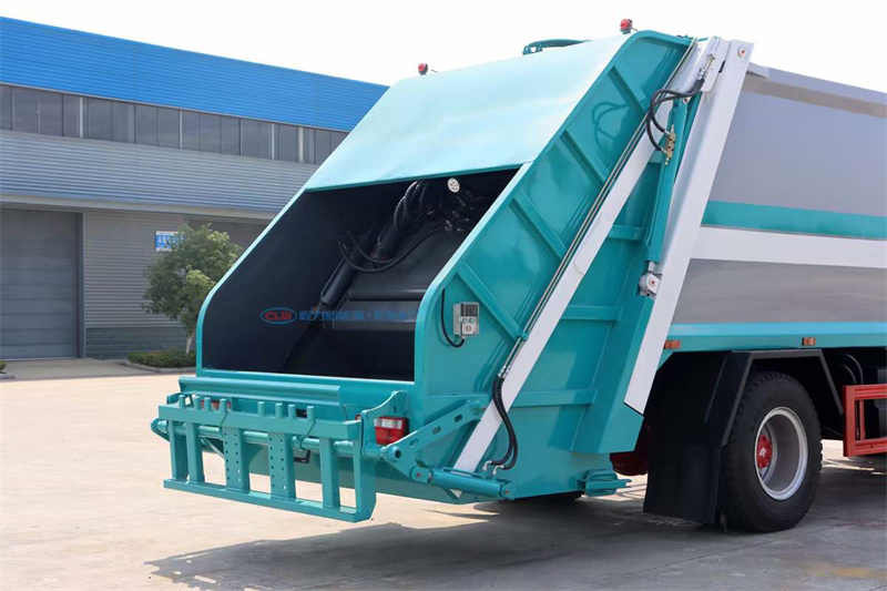 壓縮垃圾車四?尾種?部結構配置