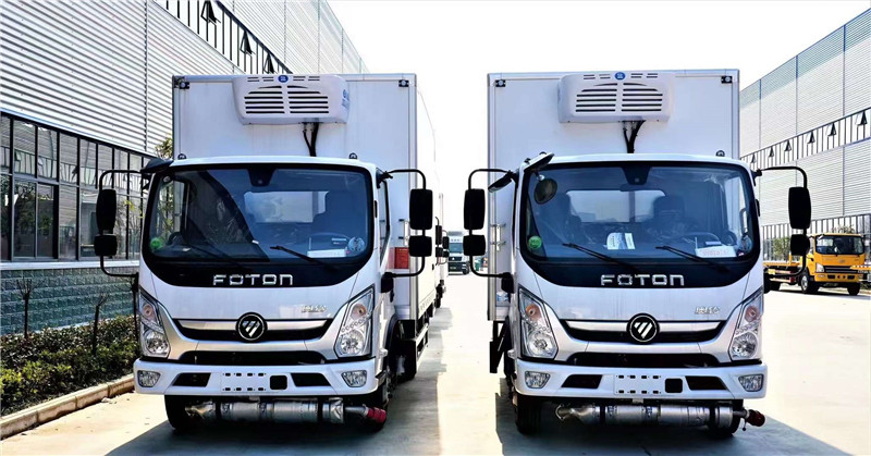 四臺福田奧鈴速運醫(yī)療廢物轉(zhuǎn)運車發(fā)往四川