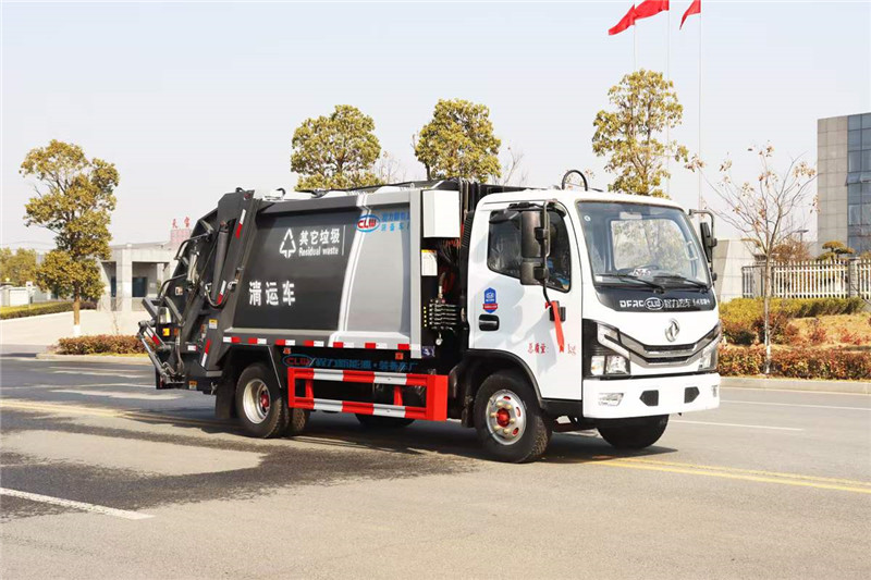 東風(fēng)小多利卡6方壓縮垃圾車(chē)