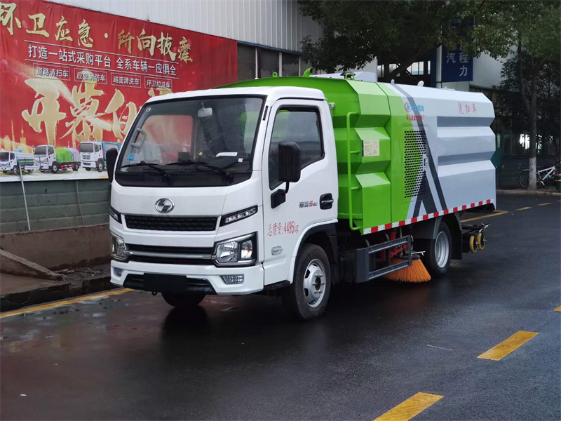 藍(lán)牌程力3.5方躍進(jìn)洗掃車