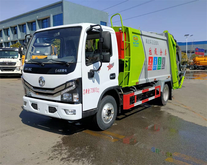 東風(fēng)多利卡7立方壓縮車(chē)