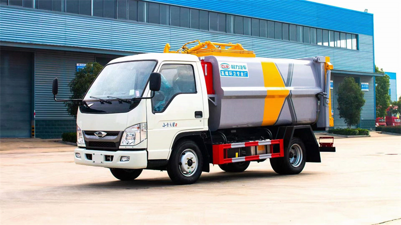 藍(lán)牌福?田?側(cè)裝壓縮?圾垃?車(chē)